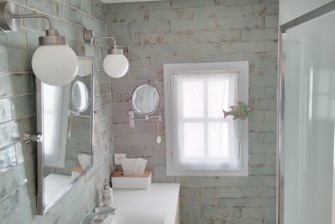 SALLE D'EAU INVITES